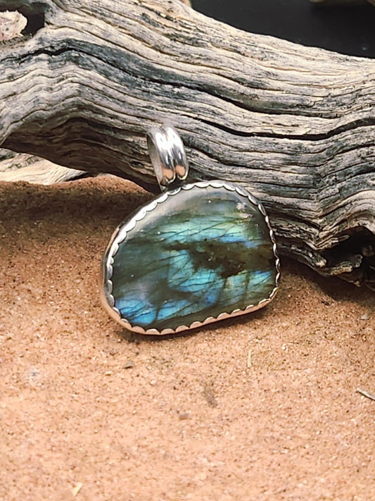 Labradorite Pendant