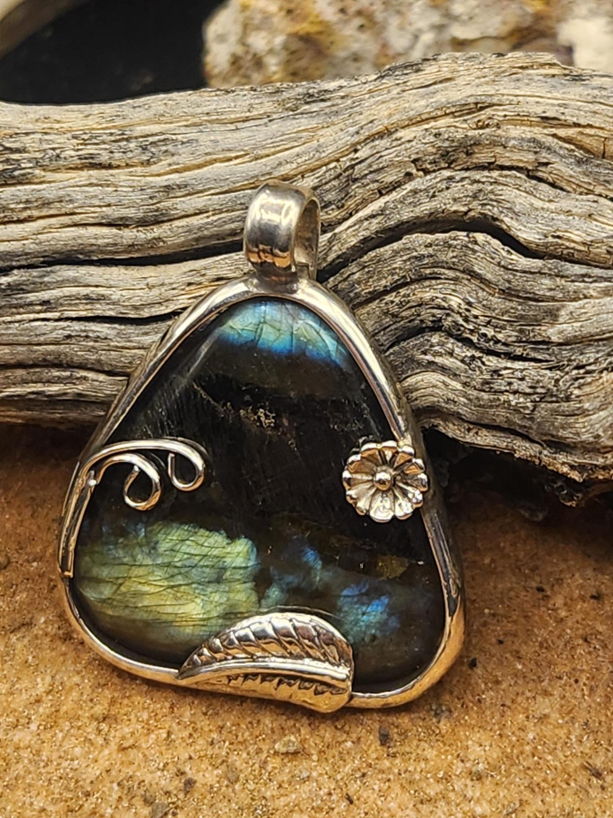 Labradorite Pendant
